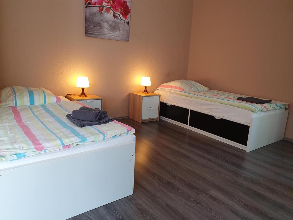 Grosse Ferienwohnung An Der Rheinpromenade Three 뒤스부르크 외부 사진